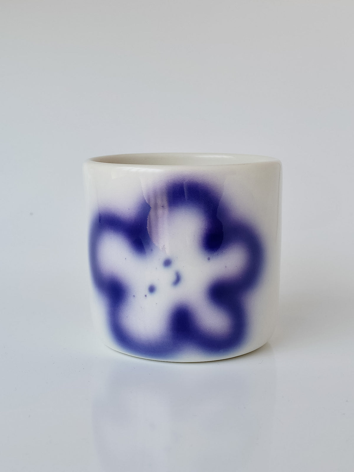 Paní Kytička in purple