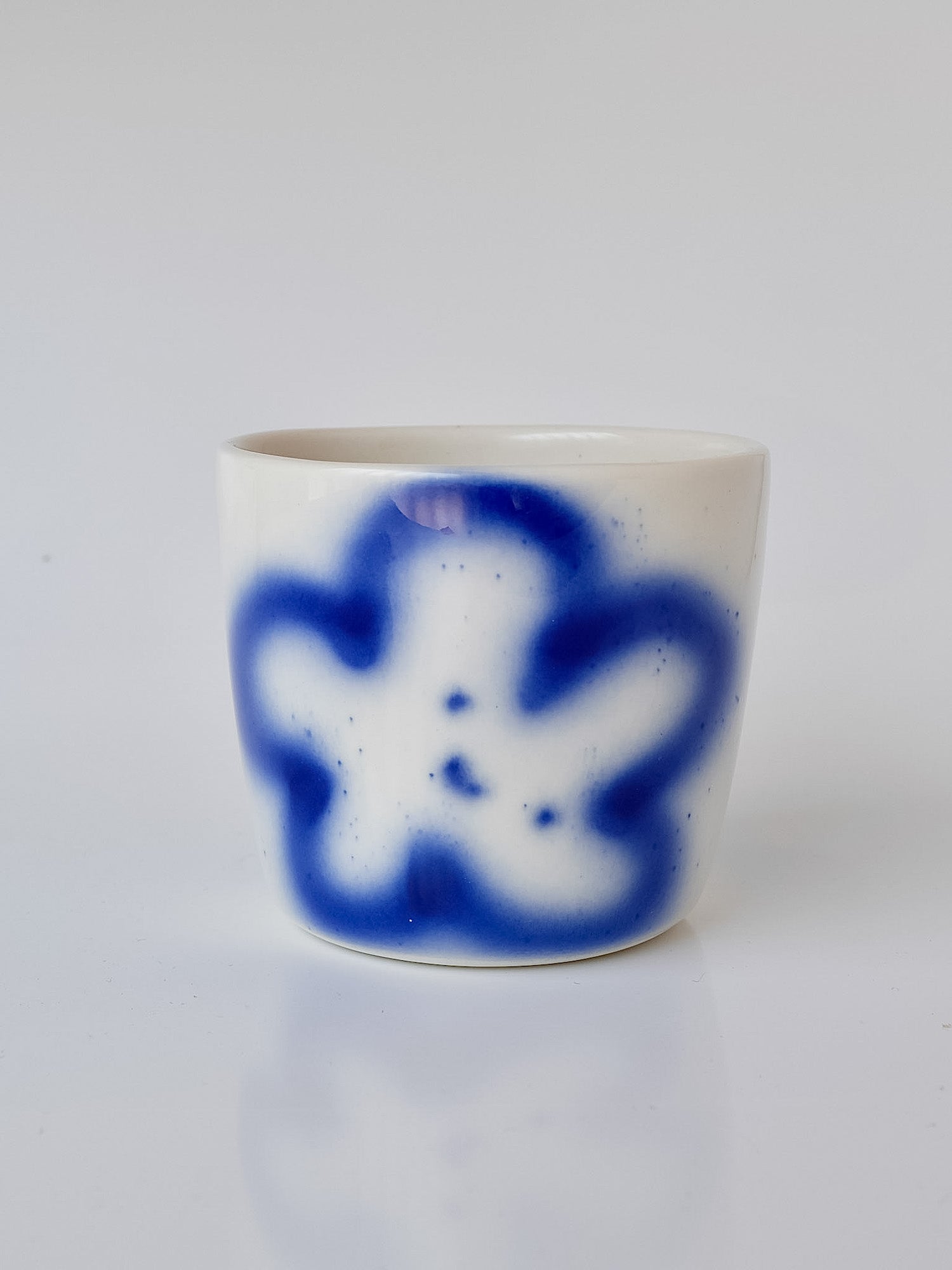 Paní Kytička in blue